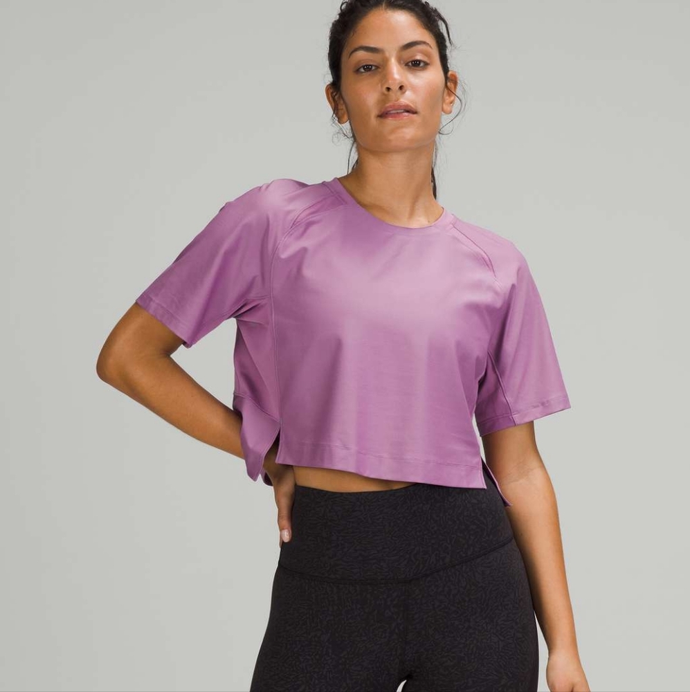 Lululemon Mesh Back Cropped Train T-Shirt